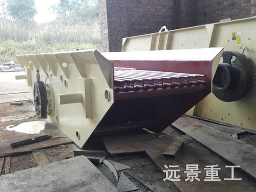 振動(dòng)喂料機(jī)2